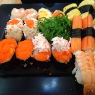 เมนูของร้าน อรทัย ซูชิวังหลัง ตรงข้าม ตลาดพรานนก