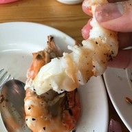เมนูของร้าน ผ่องพรรณกุ้งเผา ตลาดกลางอยุธยา