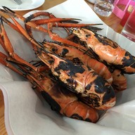 เมนูของร้าน ผ่องพรรณกุ้งเผา ตลาดกลางอยุธยา