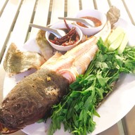 เมนูของร้าน กุ้งเป็น