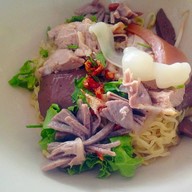 เจ้สี่ ก๋วยเตี๋ยวเป็ดเจริญนคร