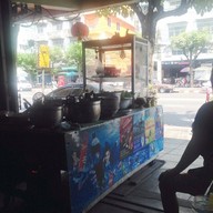 เจ้สี่ ก๋วยเตี๋ยวเป็ดเจริญนคร