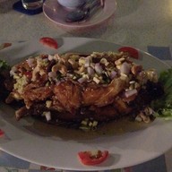 สวนอาหารเนินทอง