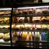 Starbucks Shanghai pudong airport