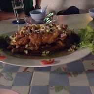 สวนอาหารเนินทอง