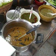 เมนูของร้าน บุฟเฟ่ต์ข้าวแกง แม่บุญธรรม