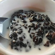 ร้านหนมหวานเสียงสวย