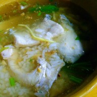 เมนูของร้าน ร้านอาหารข้าวต้มปลามหาชัยทะเลเผา