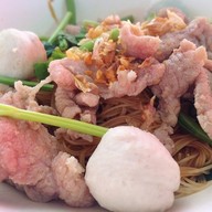 เต๋าอร่อยแตกซิกเกาเหลา-เนื้อตุ๋น-หมูตุ๋น-ตีนไก่ตุ๋น