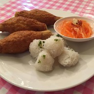 เมนูของร้าน VT แหนมเนือง แบริ่ง