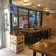 Roselamoon Cafe & Restaurant ปทุมธานี