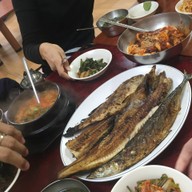 อาจุมม่า ปลาย่าง ณ Saengseon-gui Alley