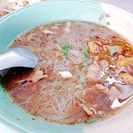 เมนูของร้าน ก๋วยเตี๋ยวเรือปทุมธานี ยะลา