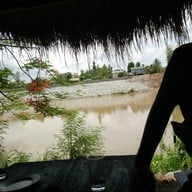 บรรยากาศ ส้มตำริมหลิ่ง