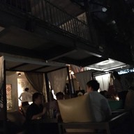 บรรยากาศ Al Majlis อโศก