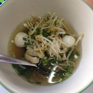 เมนูของร้าน สามกองก๋วยเตี๋ยวลูกชิ้นปลา