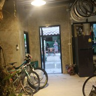 V. Bike Cafe