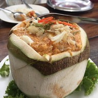 เมนูของร้าน เรือนร่มไทร