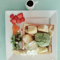 เมนูของร้าน Little Room