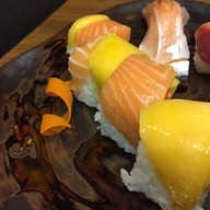 เมนูของร้าน Tororo Sushi