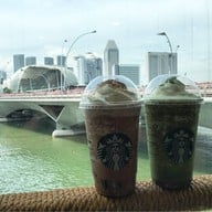 เมนูของร้าน Starbucks The Fullerton Waterboat House