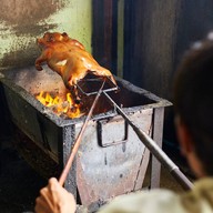 เมนูของร้าน หมูหันสองพี่น้อง