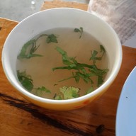 เมนูของร้าน ก๋วยจั๋บหลายชาติ