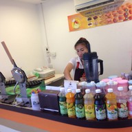 วาฟเฟิลฮ่องกง เอก อี๊ เอ้ก เอ้ก  เดอะทรีบางบอน