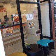 วาฟเฟิลฮ่องกง เอก อี๊ เอ้ก เอ้ก  เดอะทรีบางบอน