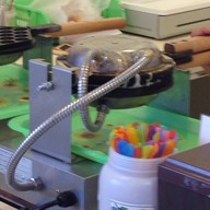 วาฟเฟิลฮ่องกง เอก อี๊ เอ้ก เอ้ก  เดอะทรีบางบอน