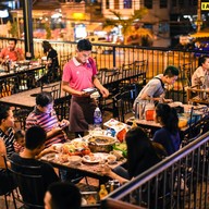 บรรยากาศ ດອນໂຊກດີ