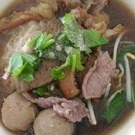 เตี๋ยวก๋างข่วง สันกำแพง