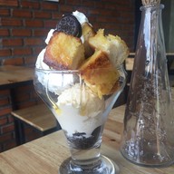 เมนูของร้าน Voyage Cafe & Bistro