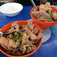 ซุปดูก & มันไก่ กาดมาลิน