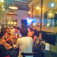 บรรยากาศ Noti Bar (Club Street)