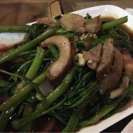 เมนูของร้าน เข้าโค้งคลับ เจเจ กรีน