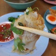เมนูของร้าน ก๋วยเตี๋ยวหมูคุณย่าสูตรโบราณ