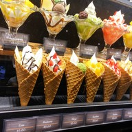 บรรยากาศ St. Marc Café Raffles City