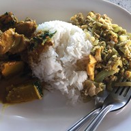 ข้าวแกงปักษ์ใต้แม่มะลิ