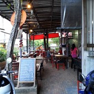 หน้าร้าน ขำหน้าหอ