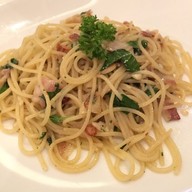 La Piazza Italian Restaurant & Pizzeria