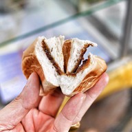 เมนูของร้าน ขนมปังปิ้ง หลังโรงเรียนโรจนวิทย์