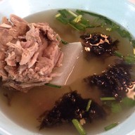 บุเรงนองบะหมี่เกี๊ยวกุ้งหมูแดง ตึก ITF