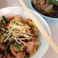 บุเรงนองบะหมี่เกี๊ยวกุ้งหมูแดง ตึก ITF