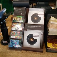 บรรยากาศ Starbucks The Fullerton Waterboat House