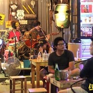 เจริญใจ Bar&Garage  ตลาดหัวมุม