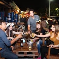 เจริญใจ Bar&Garage  ตลาดหัวมุม