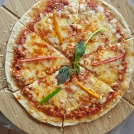 BELLA'S PIZZA HOMEMADE สาขา 1 หน้า ทวียนต์ ( ร.ร รุ่งอรุณ )