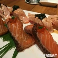 Maki Maki Sushi Bar & Bistro No.88 Thonglor Soi 5
