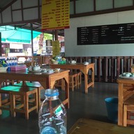 บรรยากาศ ก๋วยเตี๋ยวเรืออยุธยา